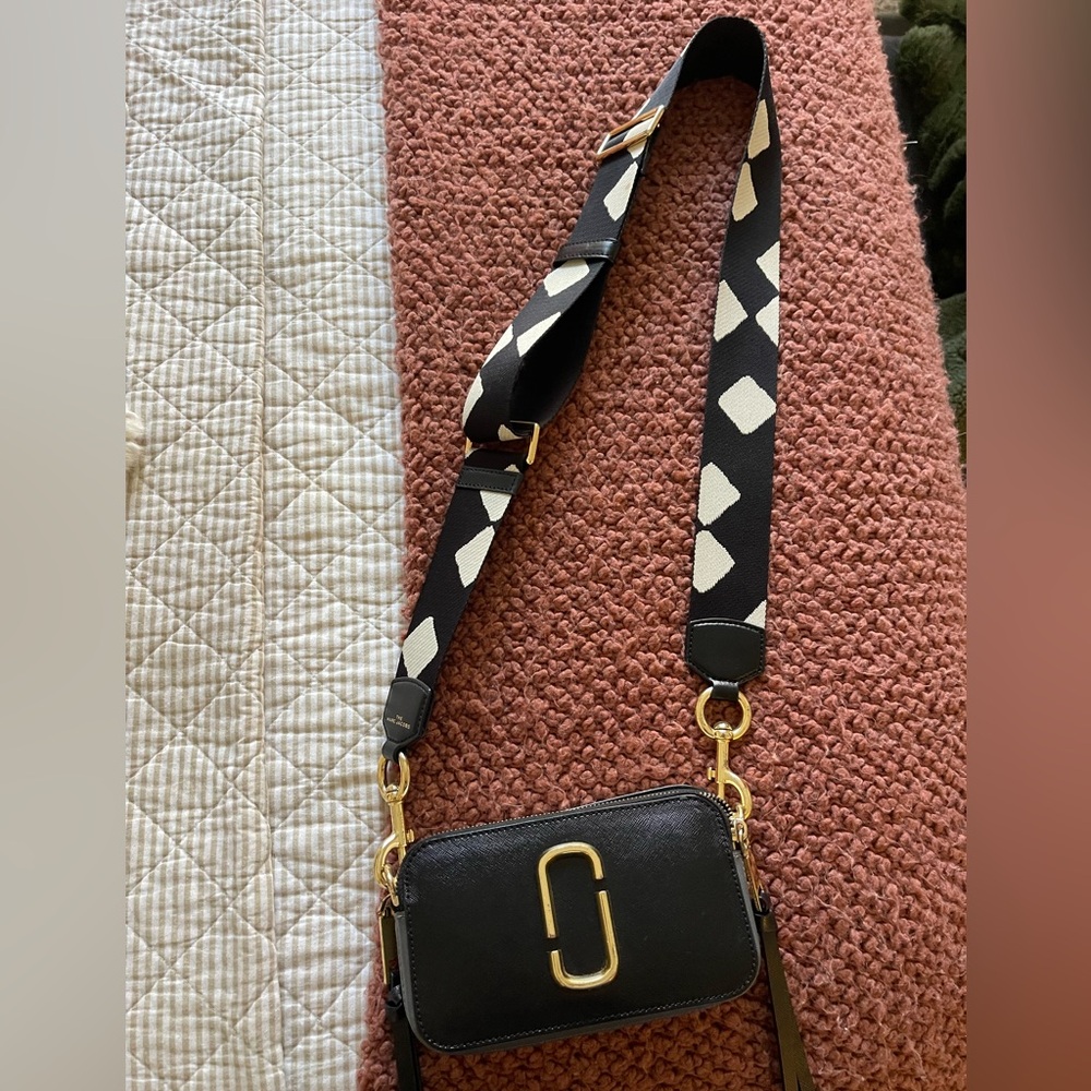 Marc Jacobs Snapshot Black and White Crossbody Bag with Gold Hardware